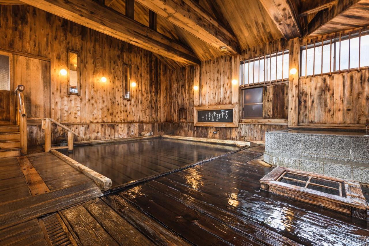טוואדה Tsuta Onsen Ryokan מראה חיצוני תמונה
